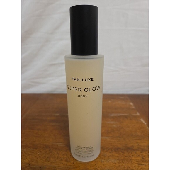 Tan Luxe Super Glow Body Hyaluronic Self Tan Serum ~ Gradual ~ 150‎ ml / 5.07 oz - Picture 1 of 3